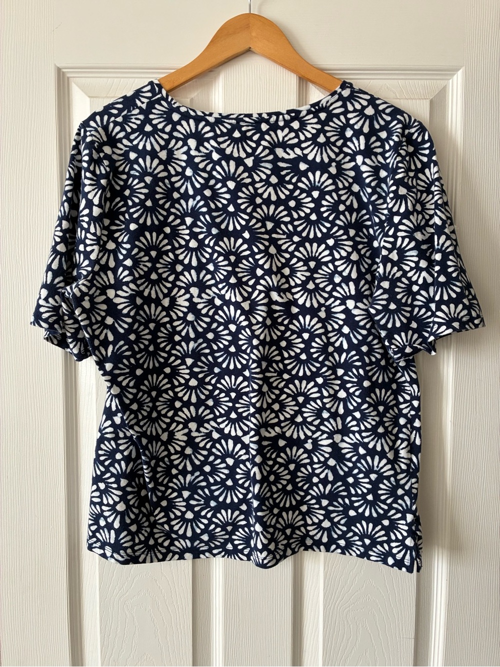 Talbots Navy Floral-Print V-Neck Short Sleeve Tee - Picture 4 of 4
